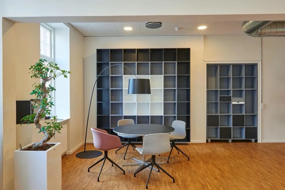 How a Clean Workplace Impacts Office Productivity